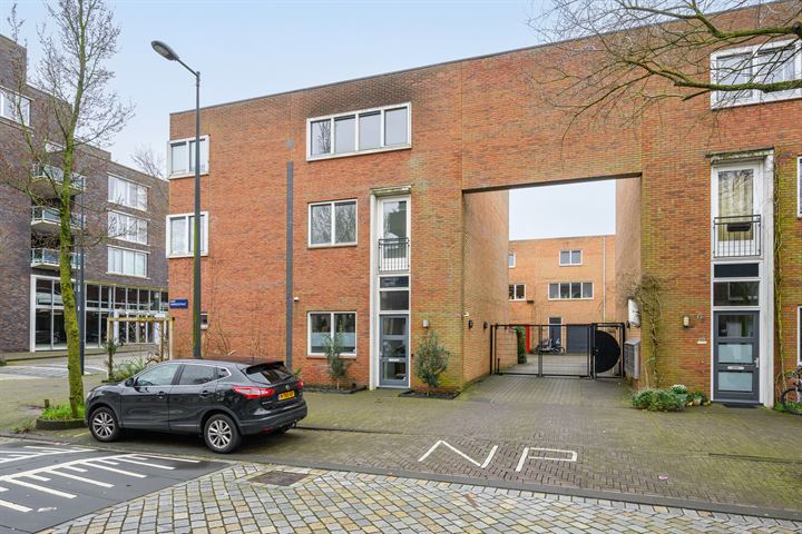 Emmy Andriessestraat 440 in Amsterdam foto
