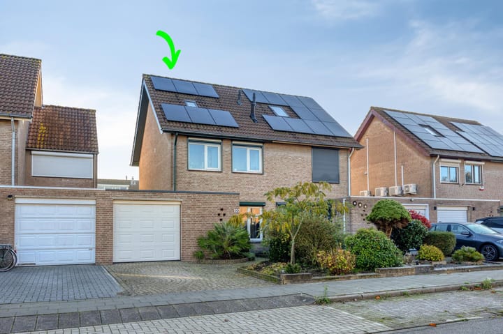 Enclaveberg 100 in Roosendaal foto