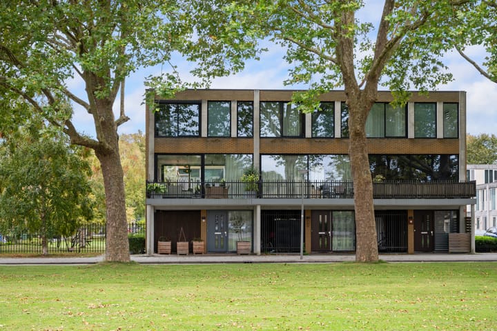 Endenburg 8 in Rotterdam foto