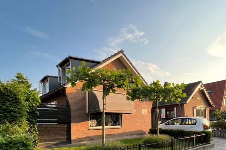 Enkweg 6 in Renkum foto