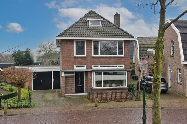 Ennekerdijk 2 in Borne foto