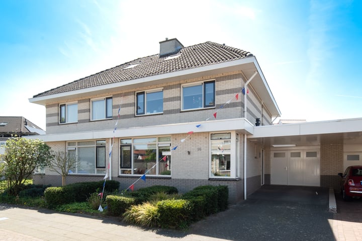 Entoshof 36 in Rijssen