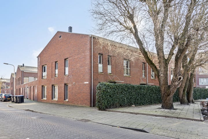 Erasplaats 89 in Tilburg foto