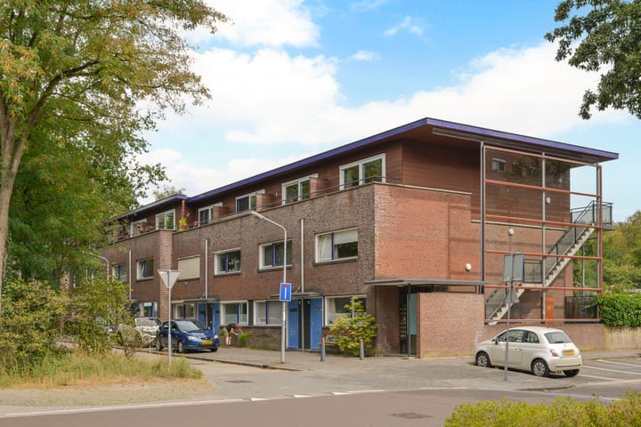 Erfgooiersstraat 598 in Hilversum foto