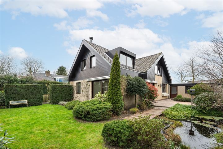 Ericapark 29 in Alphen aan den Rijn foto