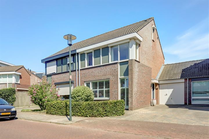 Ericaplein 108 in Grubbenvorst foto