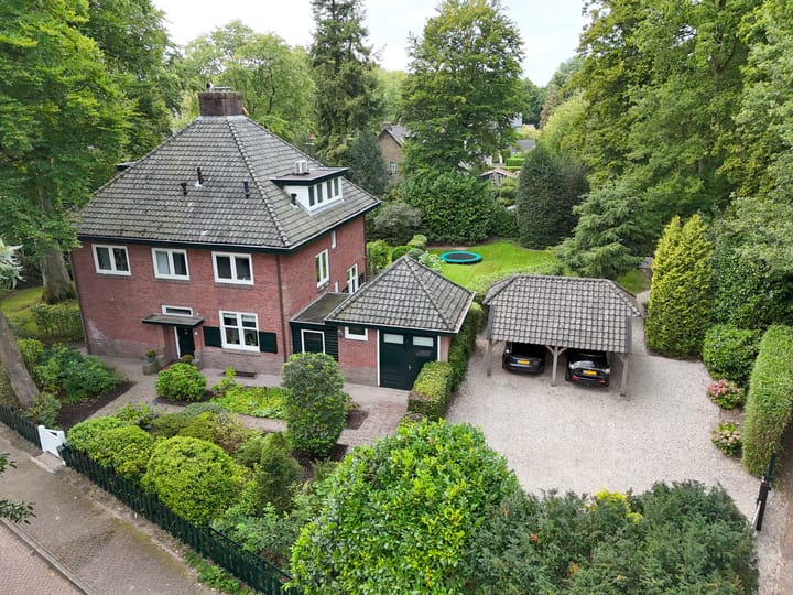 Ericaweg 2 in Huizen foto