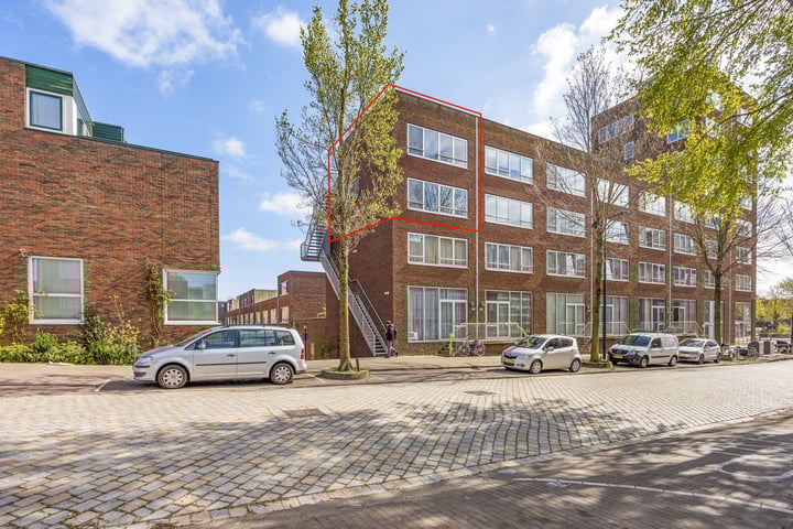 Erich Salomonstraat 269 in Amsterdam foto