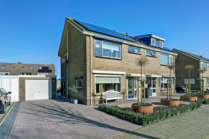 Erling Steenstraat 11 in Nieuwerkerk
