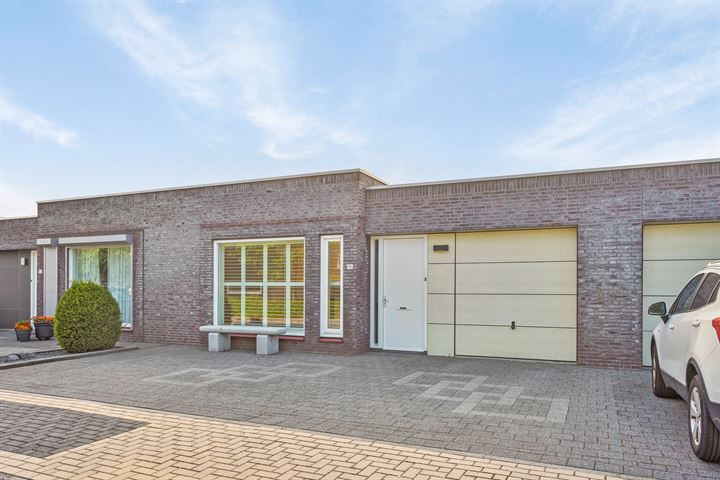 Ernest Claesstraat 15 in Sittard foto