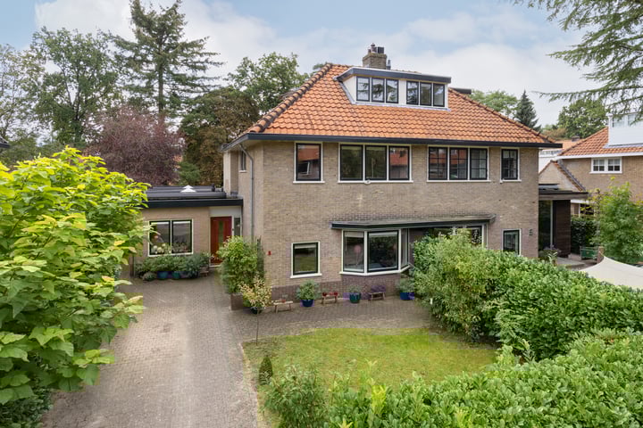 Ernst Casimirlaan 8 in Zeist foto
