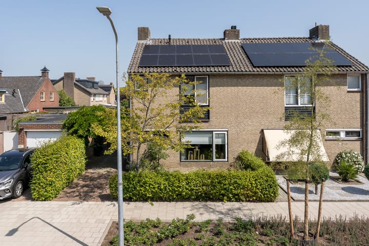 Ernst Casimirstraat 3 in Weert