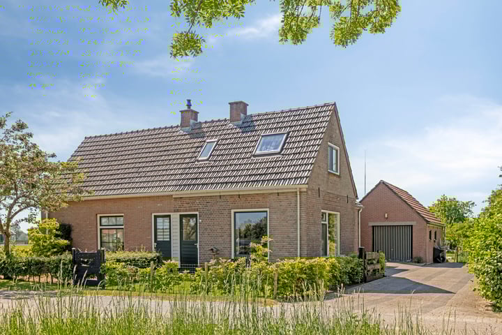 Erveweg 7 in Welsum foto