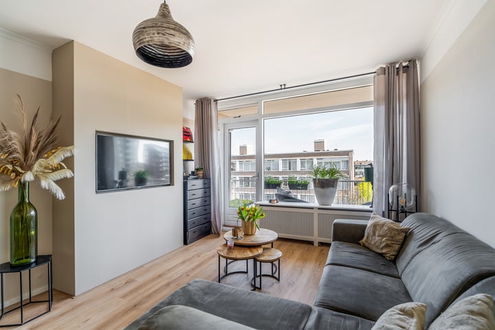 Escamplaan 813 in 's-Gravenhage foto
