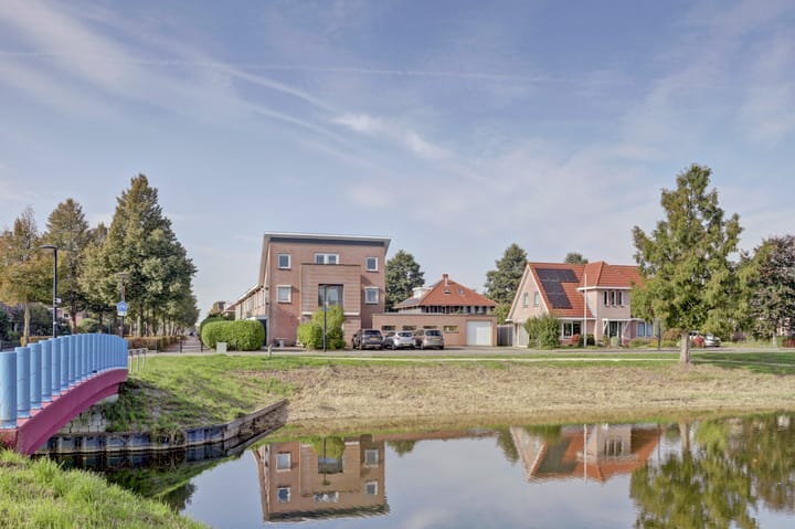 Escudo 34 in Dronten foto