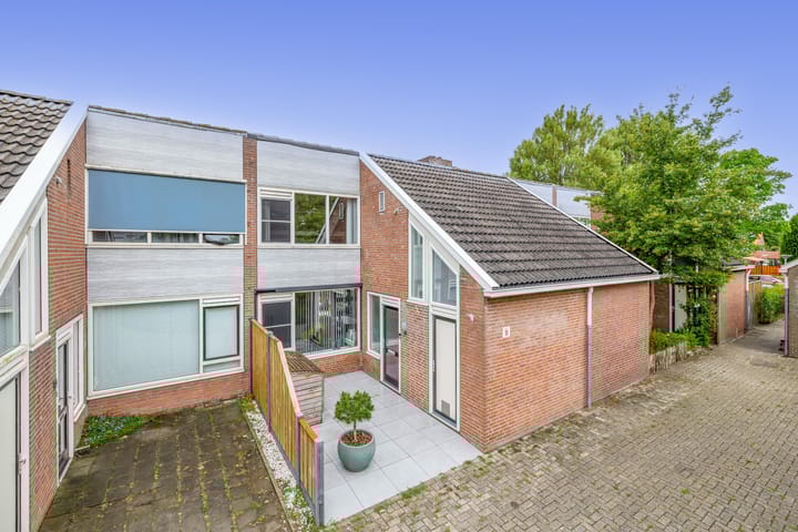 Esdoornhof 11 in Dirksland foto