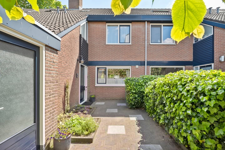 Esdoornhof 26 in Kampen foto