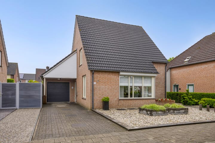 Esdoornlaan 56 in Langenboom foto