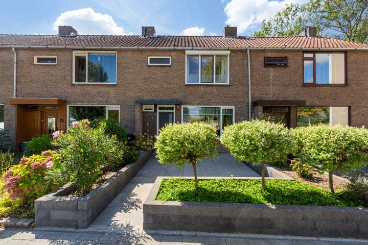 Esdoornlaan 66 in Rozenburg foto