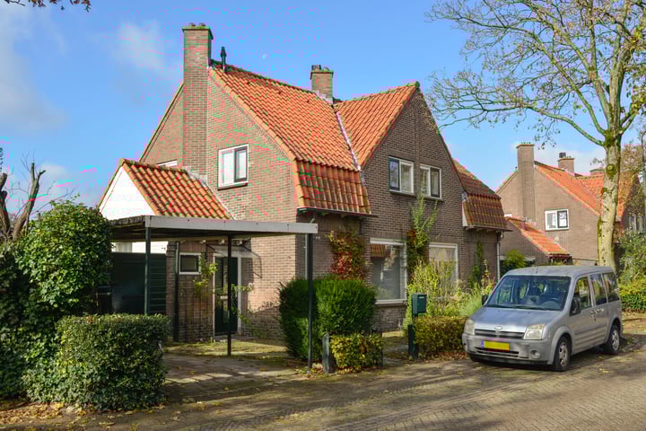 Esdoornlaan 7 in Baarn foto