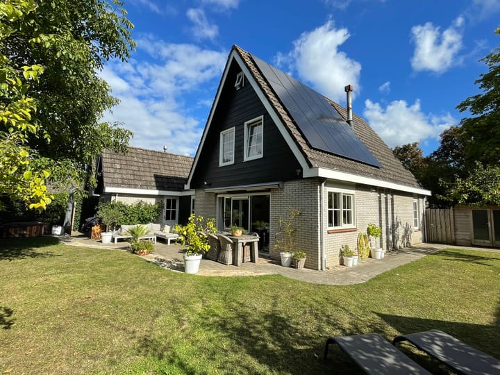 Foto van woning Esdoornstraat 6, 's-Gravenpolder