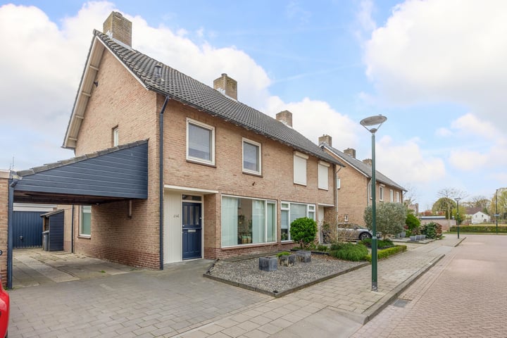 Esdoornstraat 7 in Veghel foto