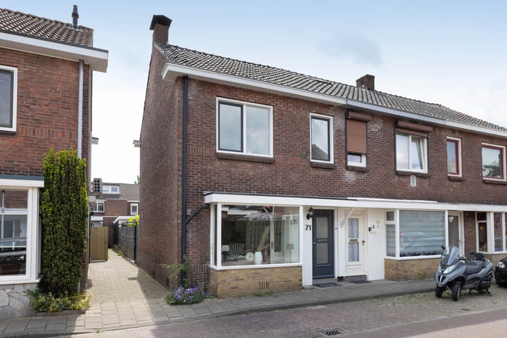 Esdoornstraat 71 in Enschede foto