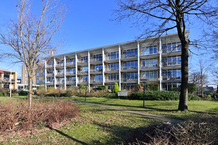 Eslaan 18 in Bussum foto