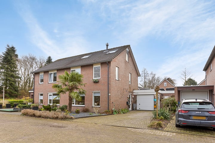 Espenberg 12 in Roosendaal foto