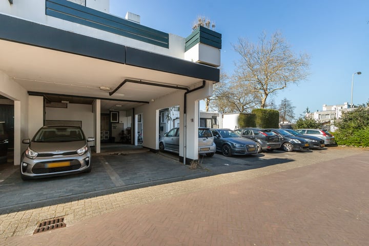 Essenburg 18 in Dordrecht foto