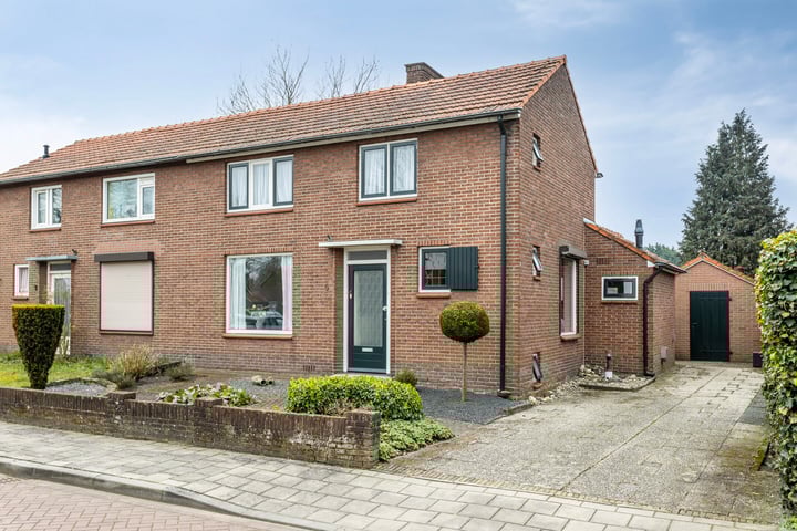 Essenkampstraat 5 in Varsseveld