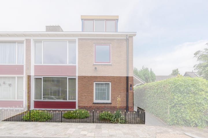 Esstraat 47 in Assen foto