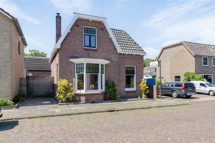 Esstraat 56 in Assen foto