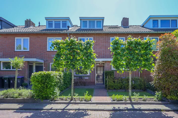 Esther de Boer-Van Rijklaan 8 in Bussum foto