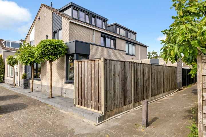 Esther de Boer-van Rijkstraat 10 in Zaandam foto