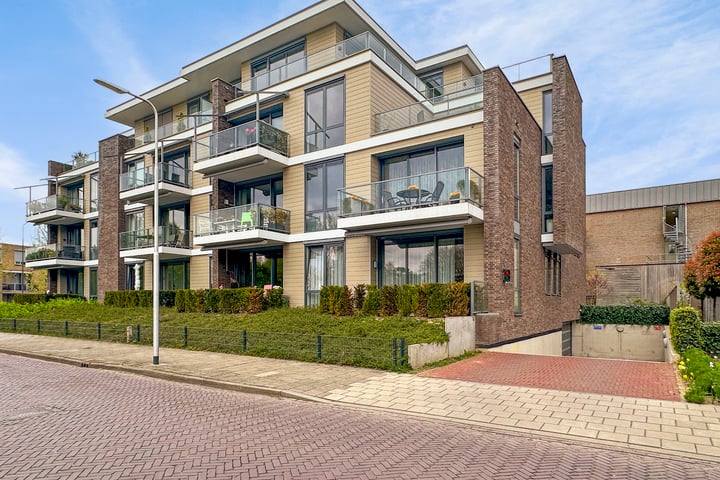Europaplein 63 in Elst foto