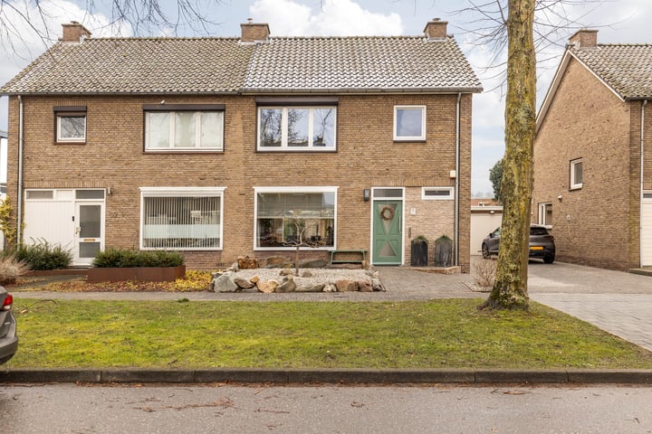 Europastraat 10 in Munstergeleen foto