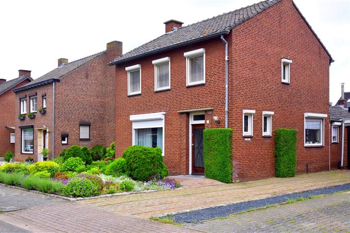 Europastraat 5 in Heel foto