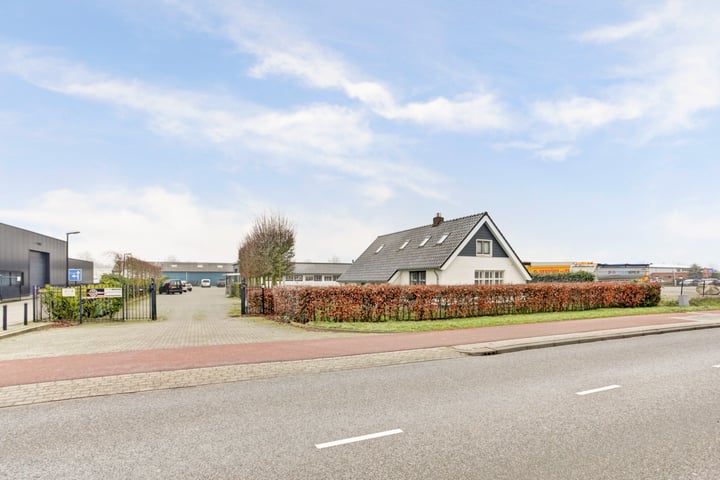 Europaweg 24 in Hoogeveen foto