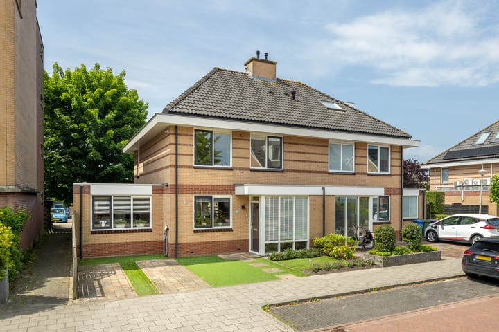 Evenaar 52 in Alphen aan den Rijn foto