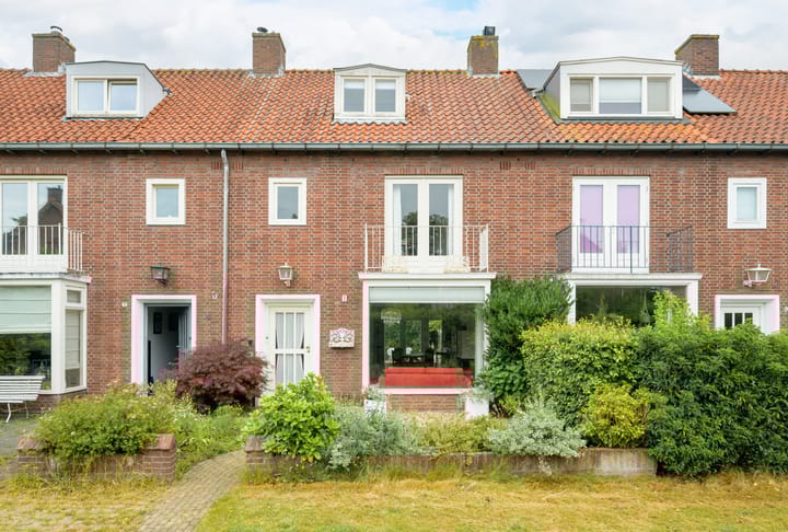 Evertsenweg 7 in Breda foto