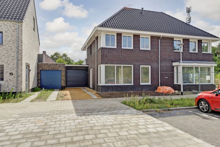 Everzwijnstraat 15 in Rucphen