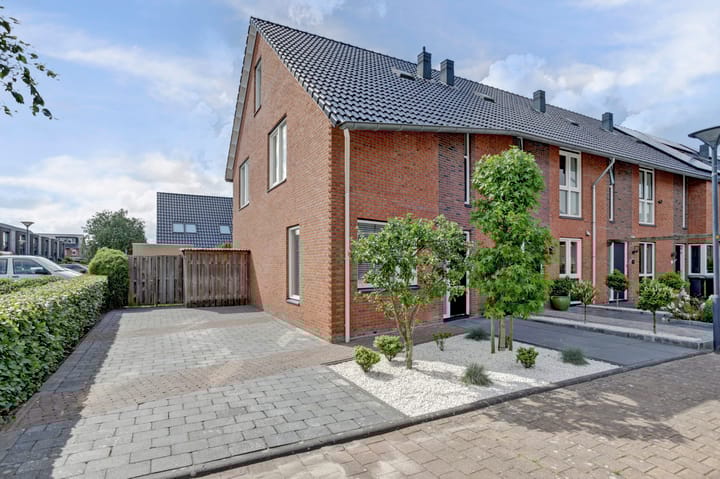 F. Bordewijkstraat 17 in Grootebroek foto