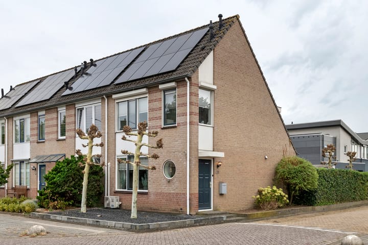 F.J. Ebbensstraat 79 in Tiel foto