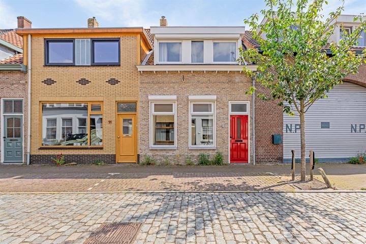 Fabriekstraat 13 in Bergen op Zoom foto