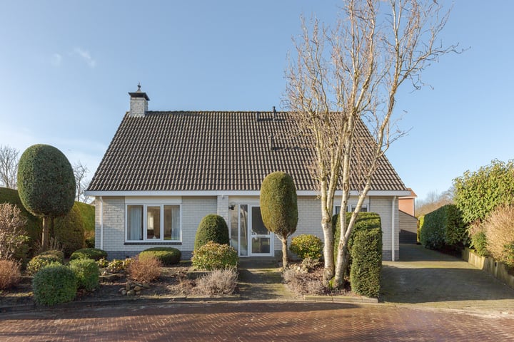 Famylje Leverstrjitte 30 in Sneek