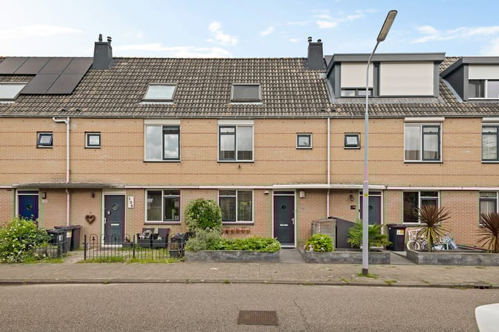 Femina Mullerstraat 138 in Hoofddorp foto