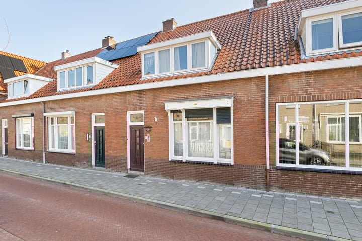 Ferdinand Bollaan 8 in Vlissingen foto