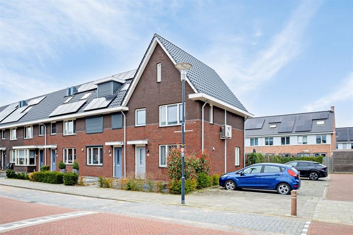 Fiep Westendorplaan 190 in Zaltbommel foto