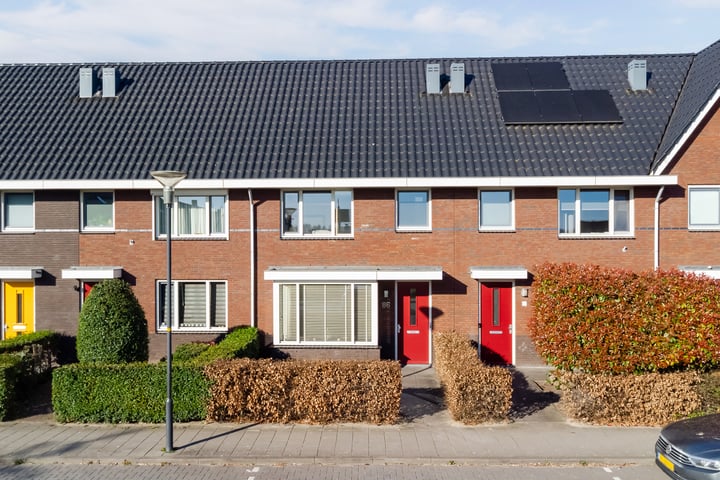 Fiep Westendorplaan 86 in Zaltbommel foto